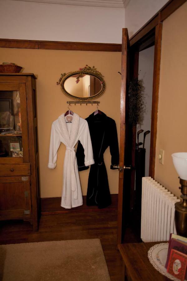 Westphal Mansion Inn Bed & Breakfast Hartford Exterior foto